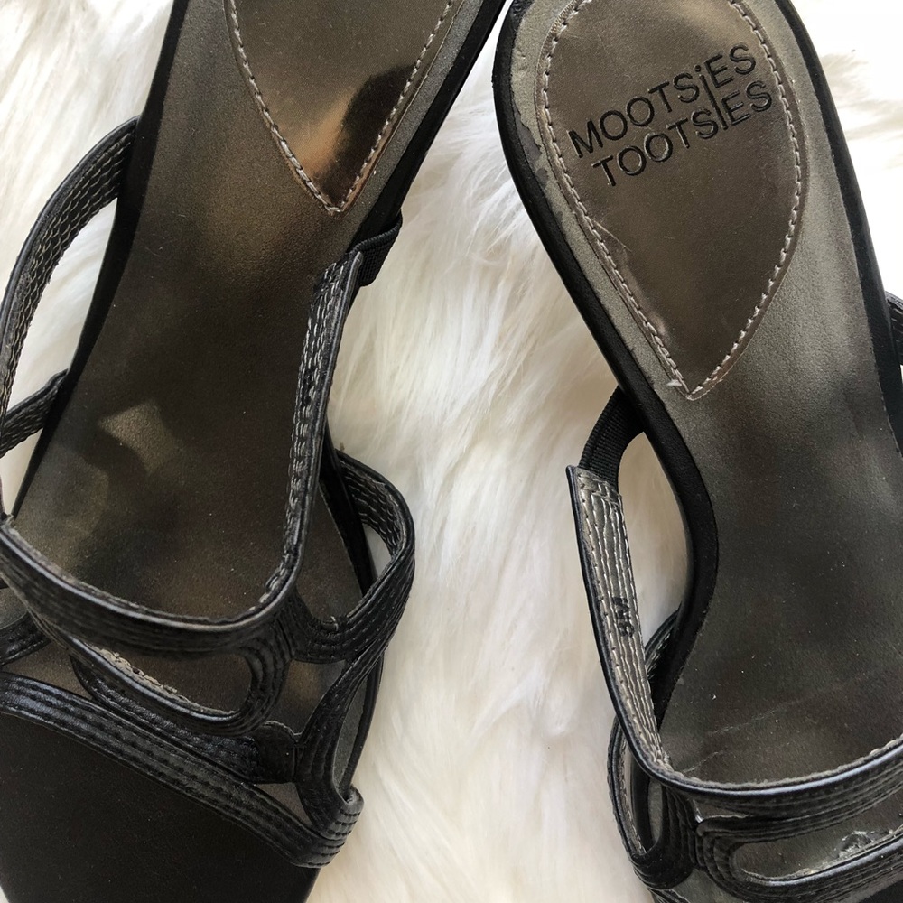 Sandals - Picture 5 of 8